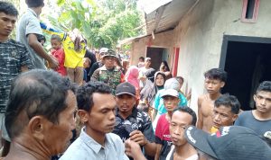 Foto : penolakan warga yang tinggal di bantaran sungai di Desa Tambe